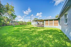 10 Mi to Bonita Beach: Pet-friendly Home w/ Yard!