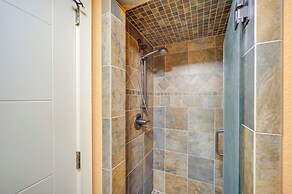 Townhome Near Lake LBJ w/ Deck & Patio!