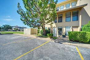 Townhome Near Lake LBJ w/ Deck & Patio!