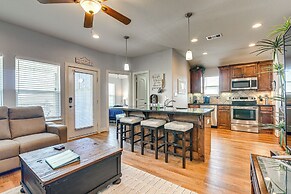 Walk to Beach: Galveston Home w/ Golf Cart!