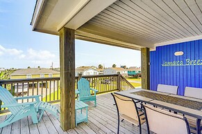 Walk to Beach: Galveston Home w/ Golf Cart!