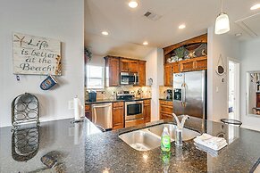 Walk to Beach: Galveston Home w/ Golf Cart!