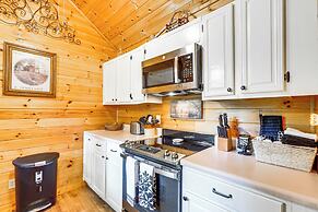 'bear Acres Getaway' Cabin w/ Deck in Townsend!