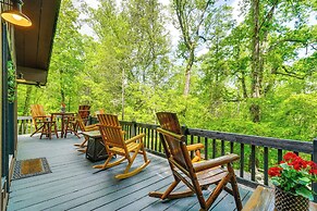 'bear Acres Getaway' Cabin w/ Deck in Townsend!
