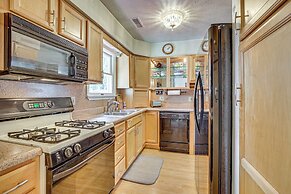 Peaceful Home Near Youngstown: Fenced Backyard!