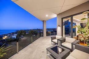 Bella Vista Heated Pool Spa With Stunning View