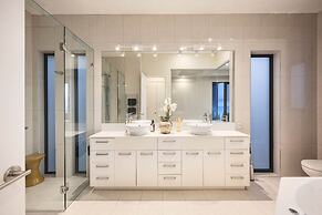 Bella Vista Heated Pool Spa With Stunning View