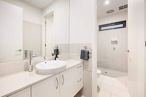 Bella Vista Heated Pool Spa With Stunning View