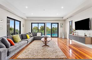 Bella Vista Heated Pool Spa With Stunning View