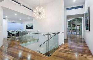 Point Haven Pool Basketball Court Bay Views