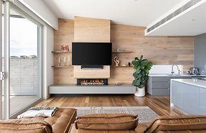 Point Haven Pool Basketball Court Bay Views