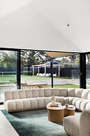 Maude Luxe Resort Style Amenities