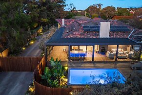 Galene Getaway Walk to Beach Pool Fire