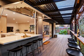 Galene Getaway Walk to Beach Pool Fire