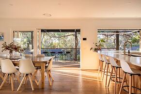 Galene Getaway Walk to Beach Pool Fire