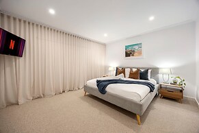 Galene Getaway Walk to Beach Pool Fire