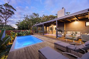 Galene Getaway Walk to Beach Pool Fire