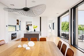 Middle of the Hill Countryside Estate