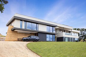 Middle of the Hill Countryside Estate