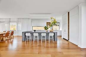 Middle of the Hill Countryside Estate