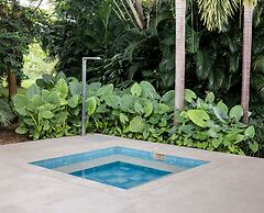 w Amazing 4BR Villa at Mesa de Yeguas