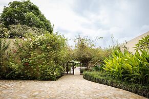 w Amazing 4BR Villa at Mesa de Yeguas