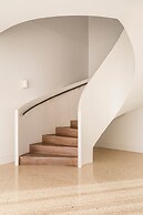 Blanc de Noir Luxe Grandeur Heated Pool and Spa