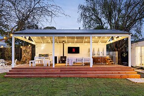 Bella s Cottage Spa Sauna Large Groups