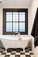 Bella s Cottage Spa Sauna Large Groups