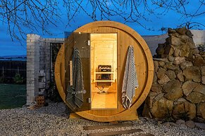 Bella s Cottage Spa Sauna Large Groups
