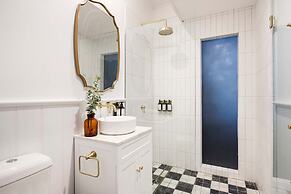 Bella s Cottage Spa Sauna Large Groups