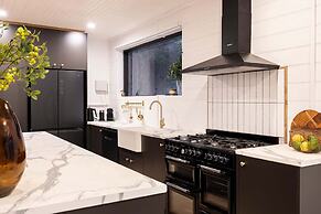 Bella s Cottage Spa Sauna Large Groups