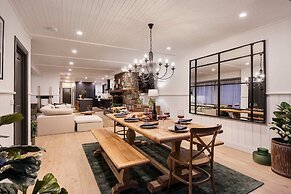 Bella s Cottage Spa Sauna Large Groups