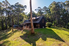 Onyx Retreat Healesville Luxury Lodge x Hot Tub