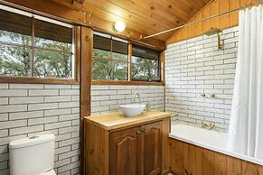 Onyx Retreat Healesville Luxury Lodge x Hot Tub