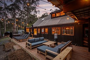 Onyx Retreat Healesville Luxury Lodge x Hot Tub
