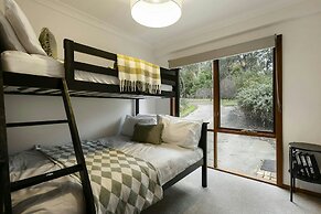 Onyx Retreat Healesville Luxury Lodge x Hot Tub