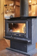 Onyx Retreat Healesville Luxury Lodge x Hot Tub