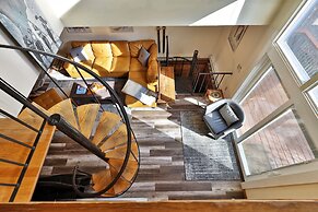 Vertical Drop 3 Bedroom Home