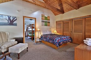 Vertical Drop 3 Bedroom Home