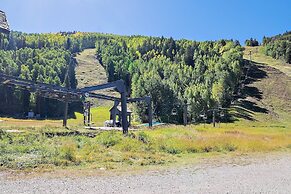 Double Diamond 1 3 Bedroom Townhouse