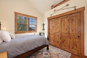 19th Hole 3 Bedroom Cabin