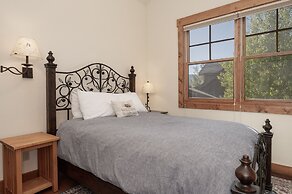 19th Hole 3 Bedroom Cabin