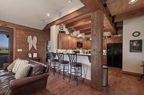 19th Hole 3 Bedroom Cabin