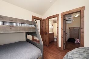 19th Hole 3 Bedroom Cabin