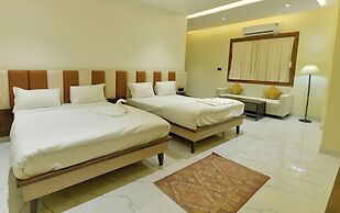 Yashvrinda Hotel and Resort