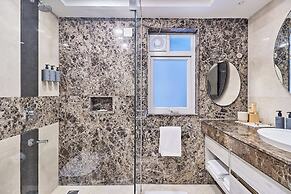 GoSavvy Executive Residences - Three Bedroom