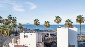 BAJA MIA SUITES AND TOURS