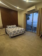 BAJA MIA SUITES AND TOURS