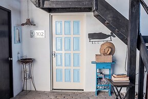 BAJA MIA SUITES AND TOURS